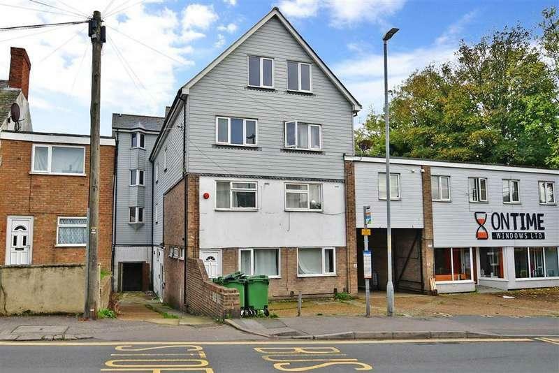 Flat 2, 39 Risborough Lane, Folkestone, CT19 4JH