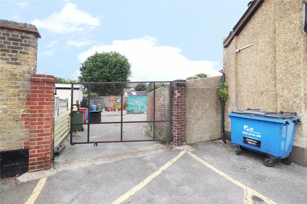 Additional image 5 of Heron Hill, Belvedere, Kent, DA17