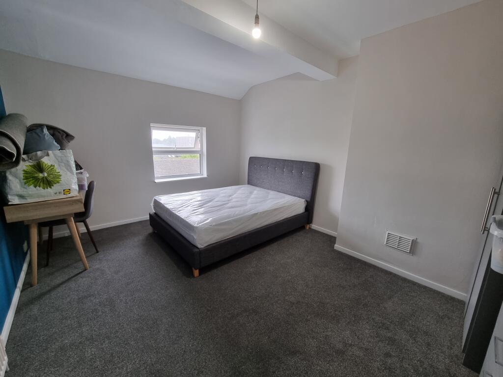 Additional image 5 of Flat 2, 35 Clemens Street, Leamington Spa