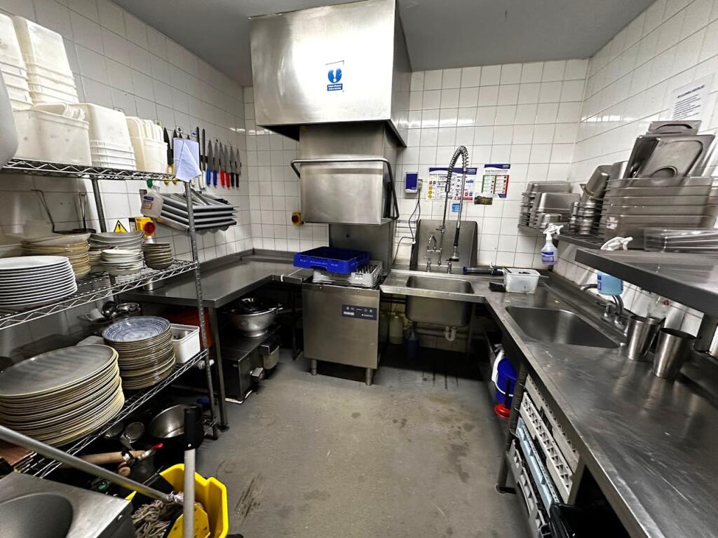 Additional image 11 of 10-11 Sheep Street, Stratford-upon-Avon, CV37 6EF