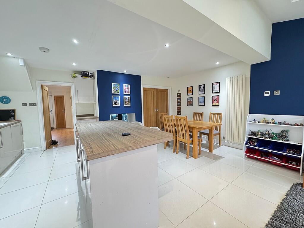 Additional image 2 of Blackthorn Road, Kenilworth