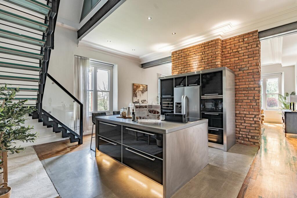 Additional image 4 of Bespoke and luxurious apartment overlooking a lake