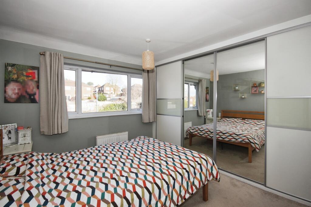 Additional image 19 of Dale Close, Warwick