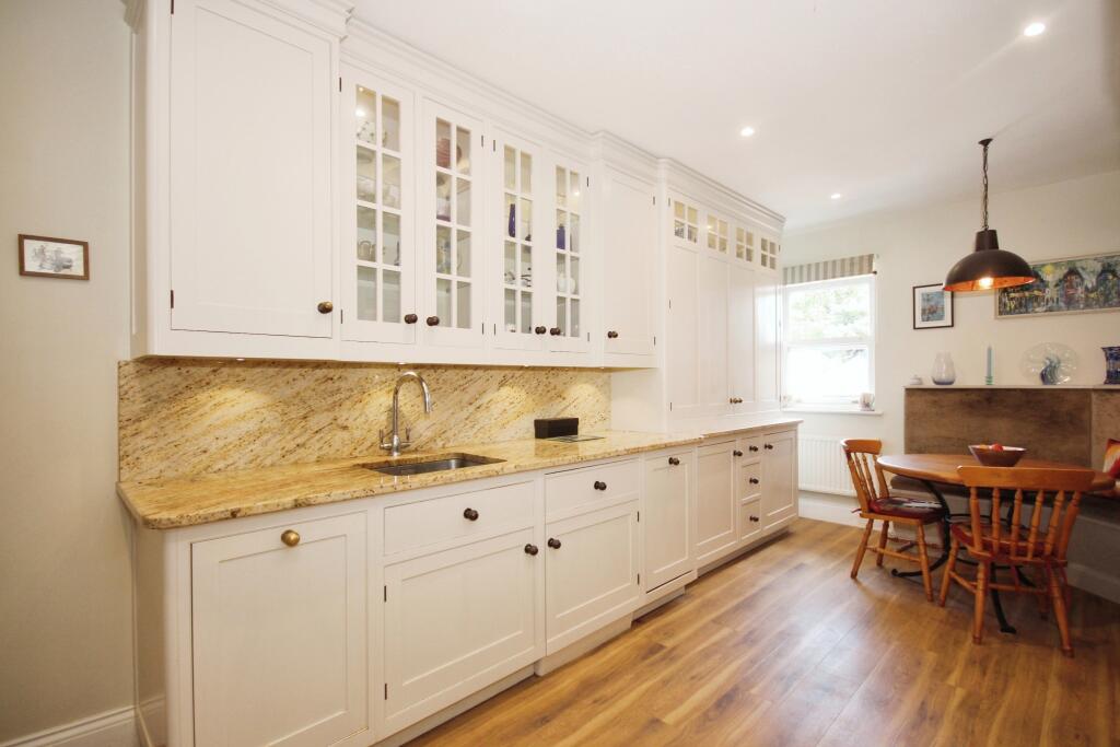 Additional image 20 of Neville Court, Castle Lane, Warwick, Warwickshire, CV34