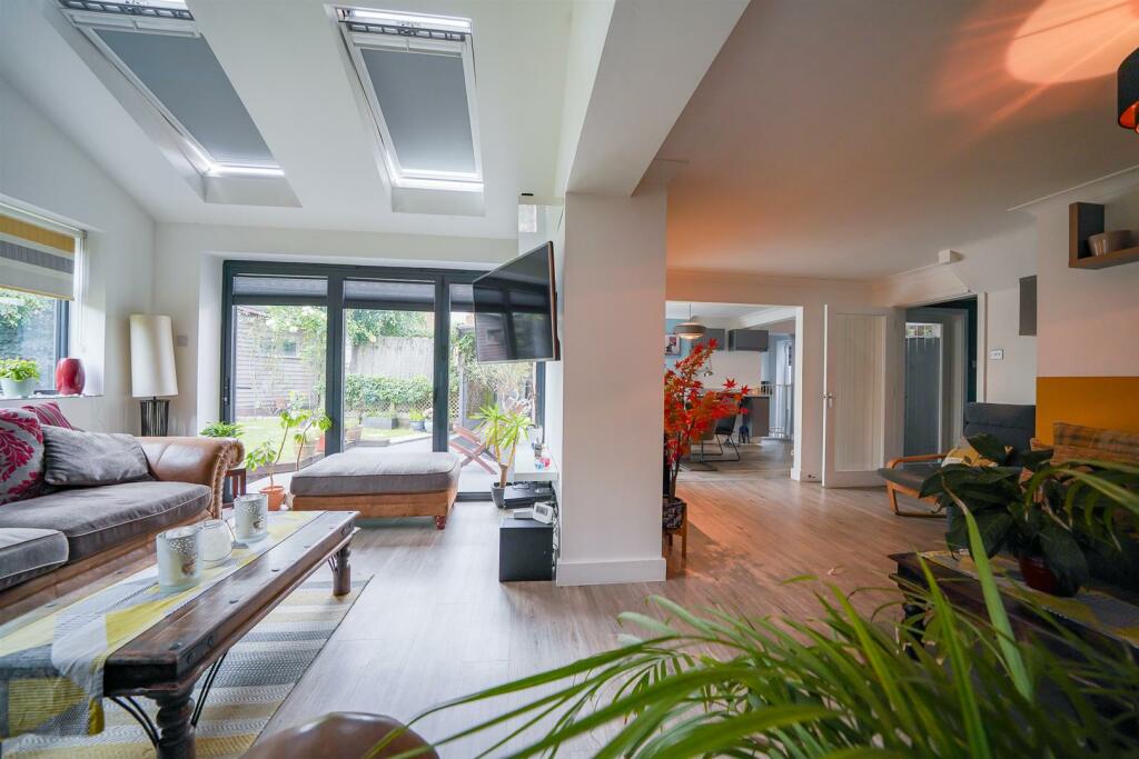 Additional image 21 of Erica Drive, Whitnash, Leamington Spa