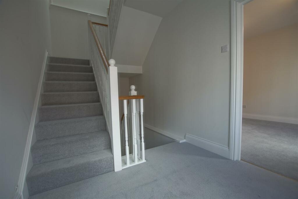 Additional image 21 of Neville Court, Jury Street, Warwick