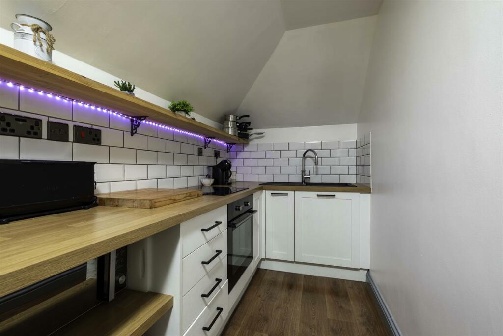 Additional image 9 of Glengate, Kirriemuir