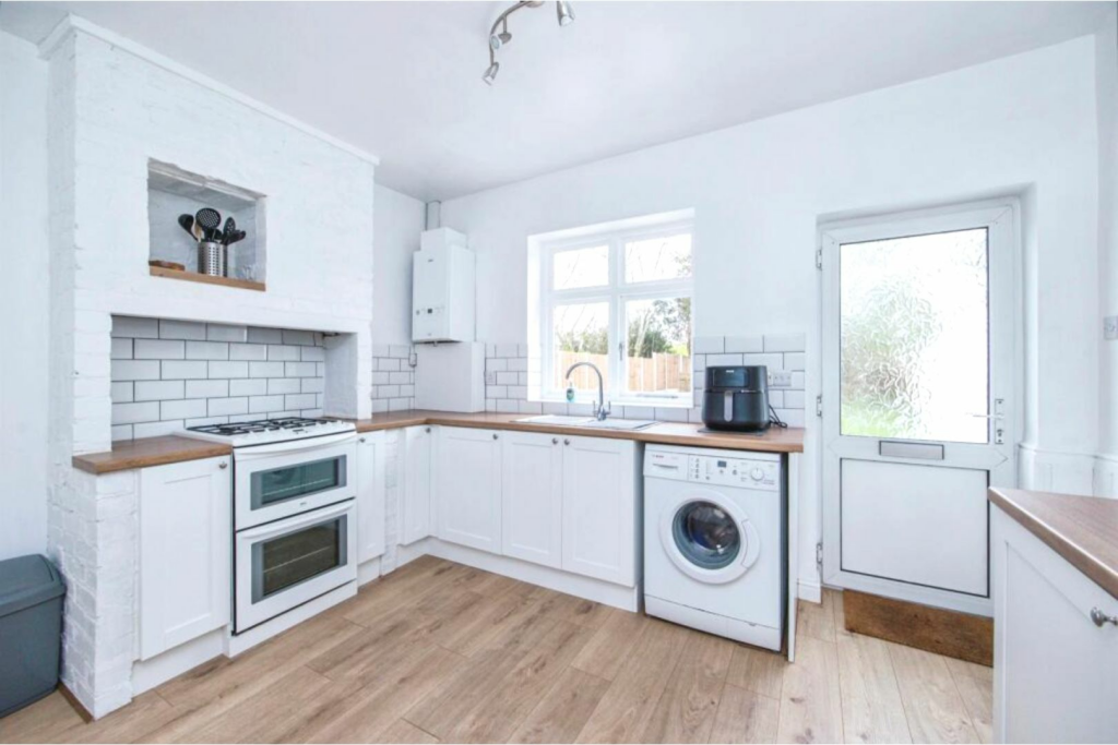 Additional image 4 of Heanor Road, Loscoe, DE75