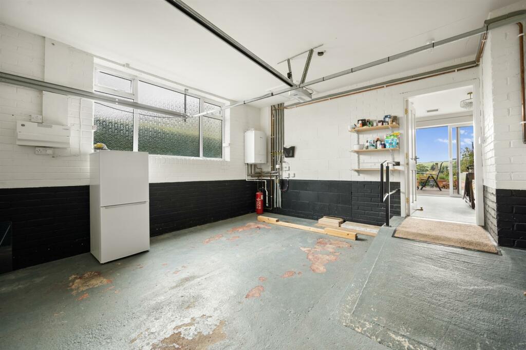 Additional image 19 of Royal Croft Drive, Baslow, Bakewell