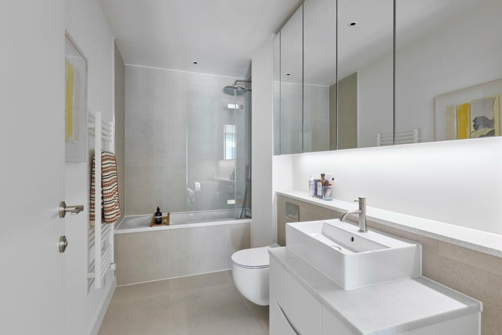 Additional image 8 of Shoreline Crescent, Folkestone, CT20