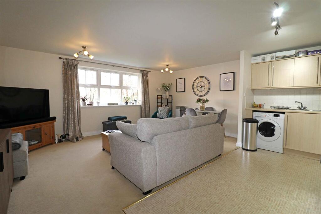 Additional image 7 of Birch Meadow Close, Warwick