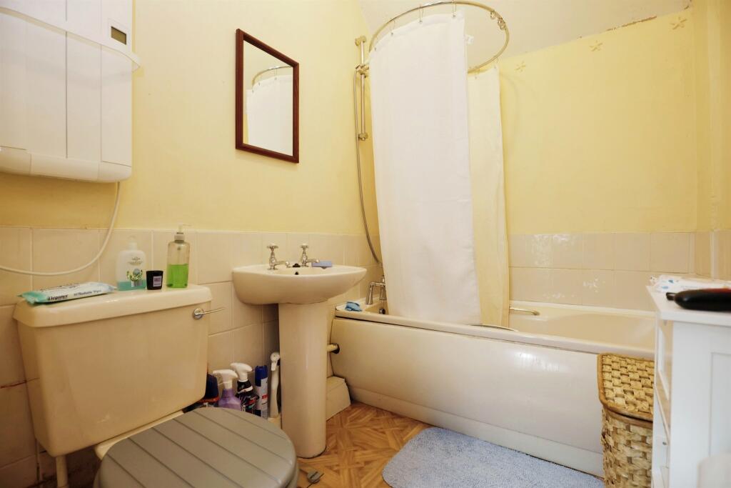 Additional image 11 of The Square, Kenilworth