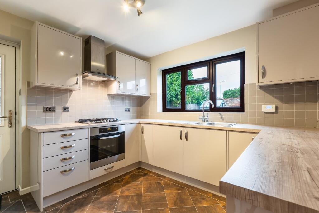 Additional image 9 of The Seekings, Whitnash, Leamington Spa