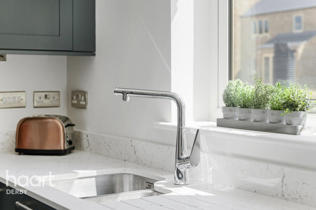 Additional image 6 of Peak View, Derbyshire,