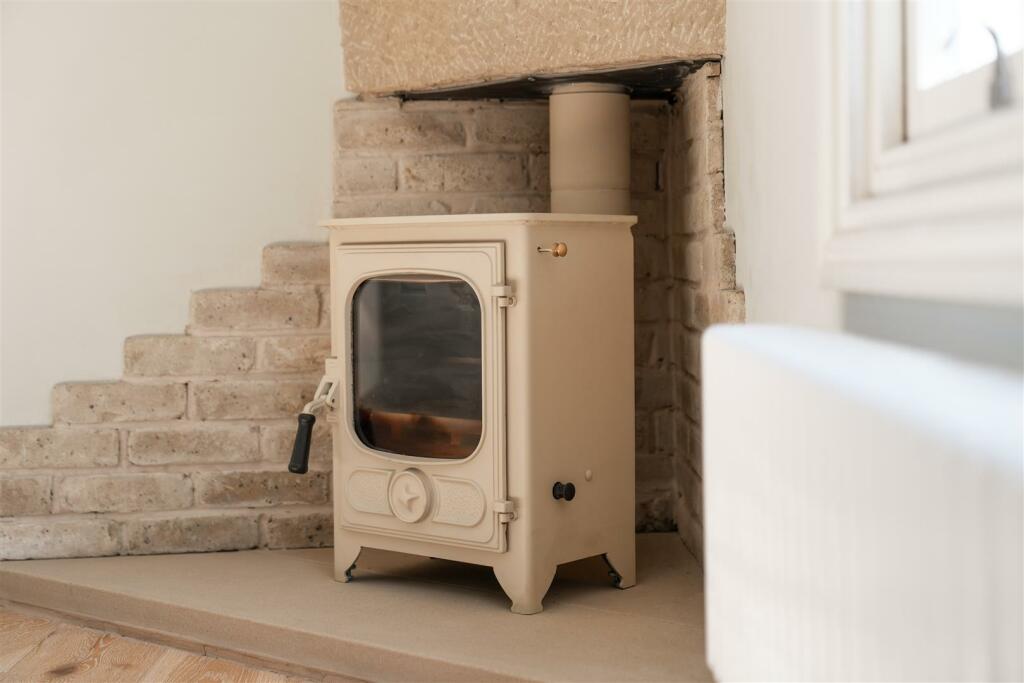 Additional image 10 of Buxton Road, Bakewell, DE45 1BZ