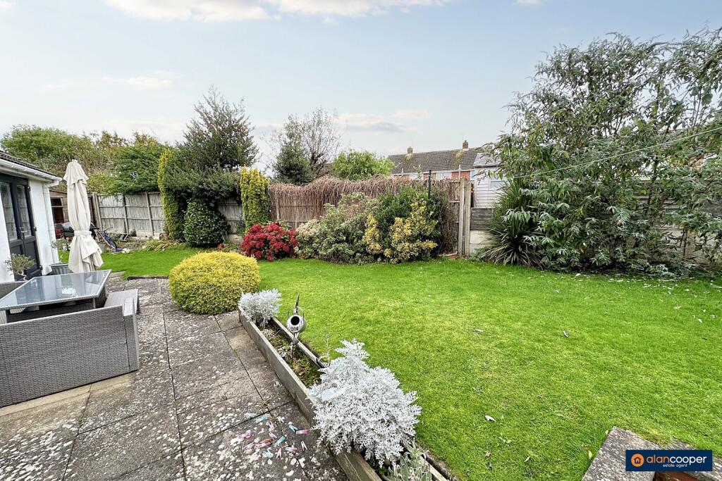 Additional image 12 of Weston Lane, Bulkington, CV12 9RS