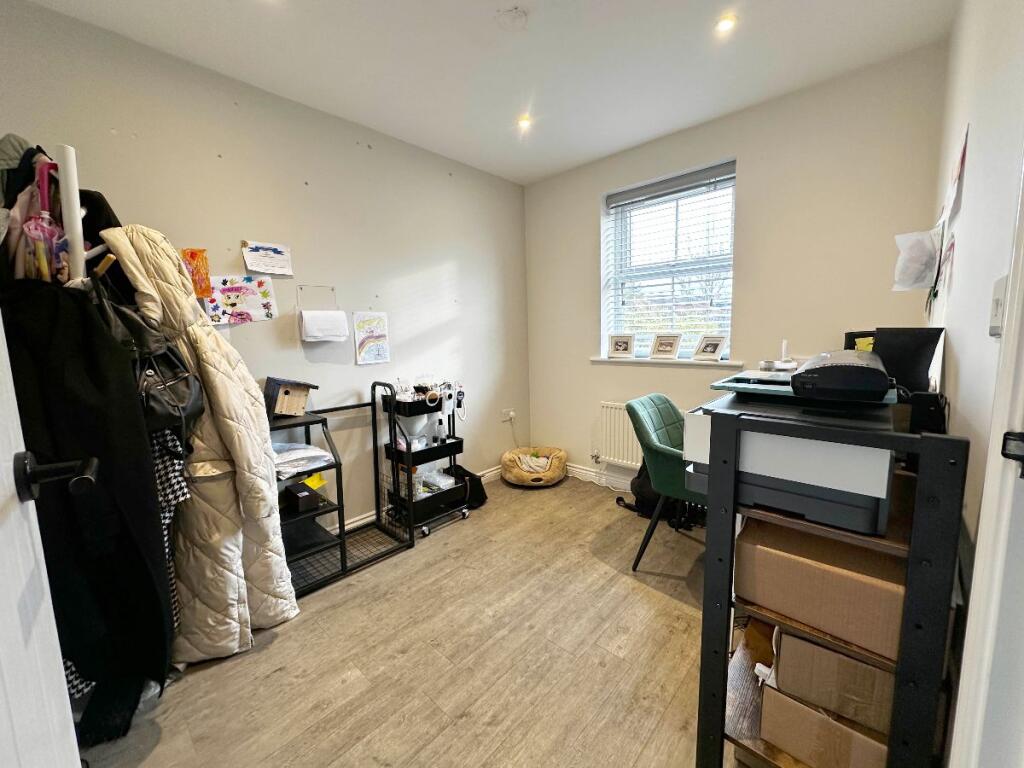 Additional image 9 of Priors Grove Close, Chase Meadow, Warwick