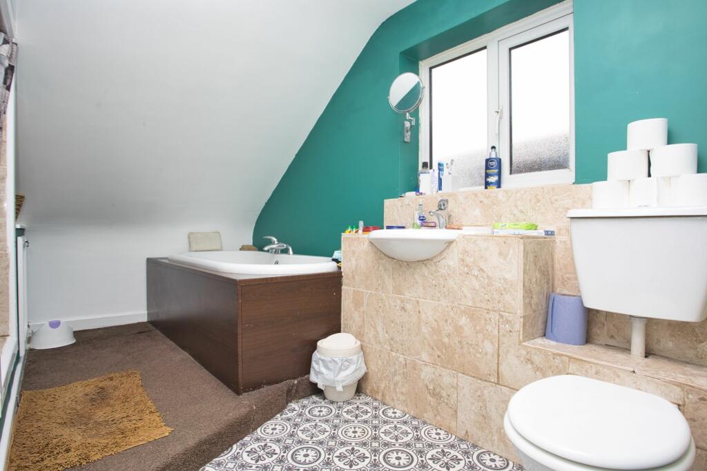 Additional image 11 of Morehall Avenue, Cheriton, CT19