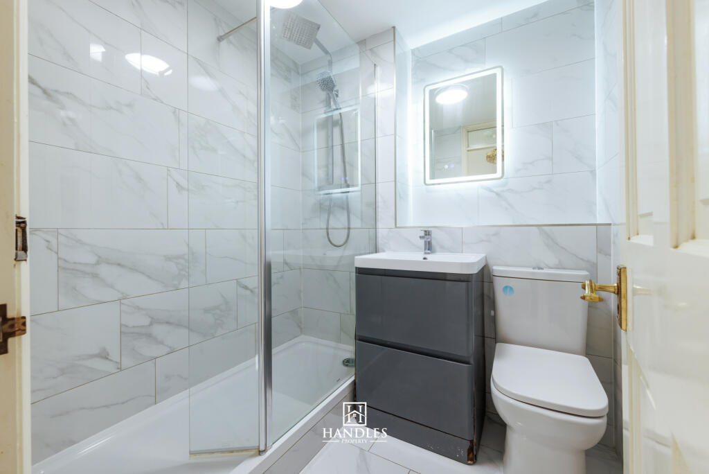 Additional image 16 of Russell Terrace, Leamington Spa, CV31