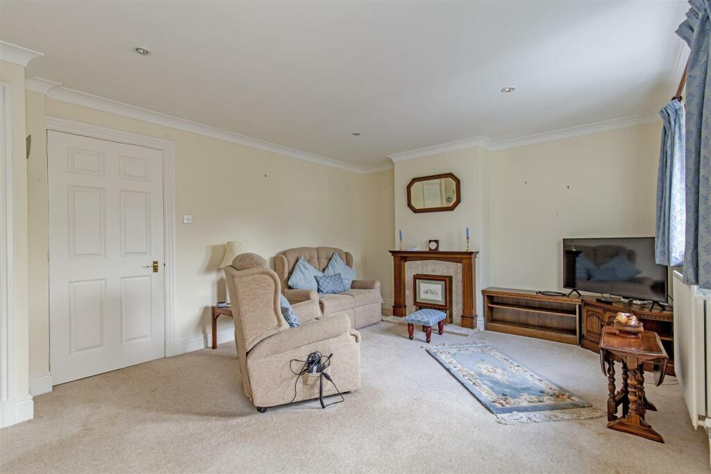 Additional image 11 of Glebe Avenue, Great Longstone, Bakewell