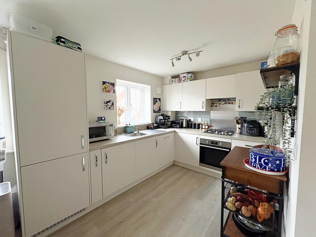 Additional image 3 of Diggs Close, Cawston