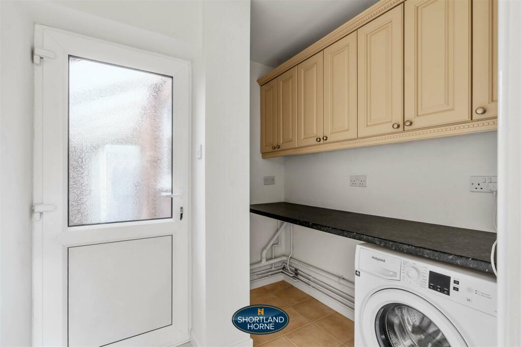 Additional image 24 of Arnold Avenue, Styvechale, Coventry