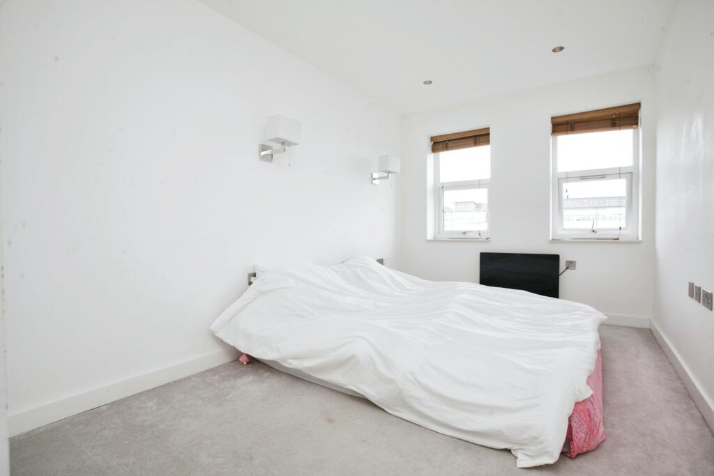 Additional image 6 of Woodside Park, Rugby, Warwickshire, CV21