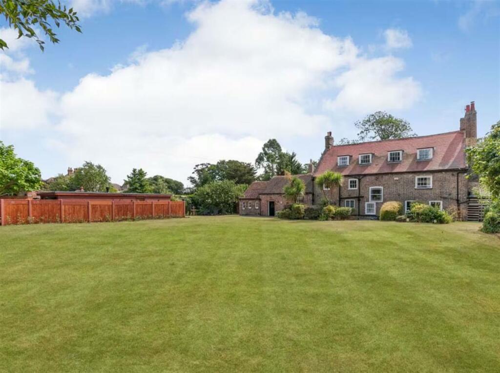 Additional image 2 of Canterbury Road, Westgate-on-Sea