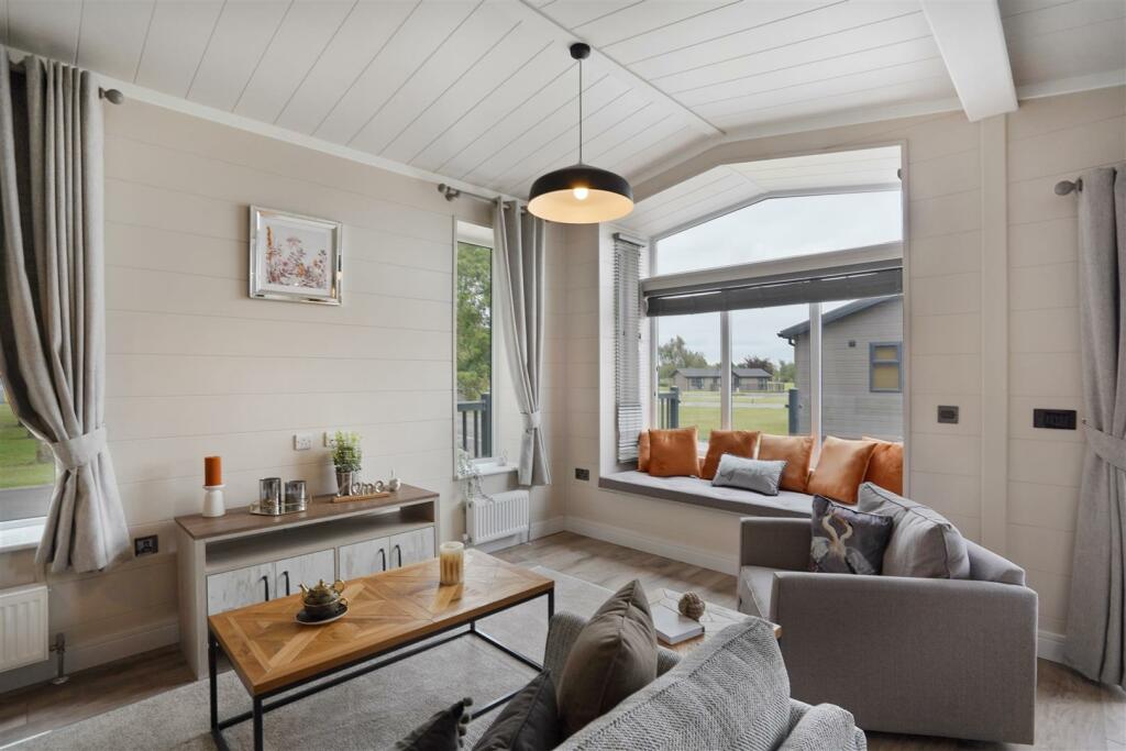 Additional image 3 of Bosworth Lakeside Lodges, Market Bosworth,