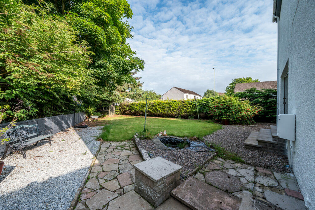 Additional image 12 of 2 Bennan Gardens, Broughty Ferry, Dundee, DD5 3EJ