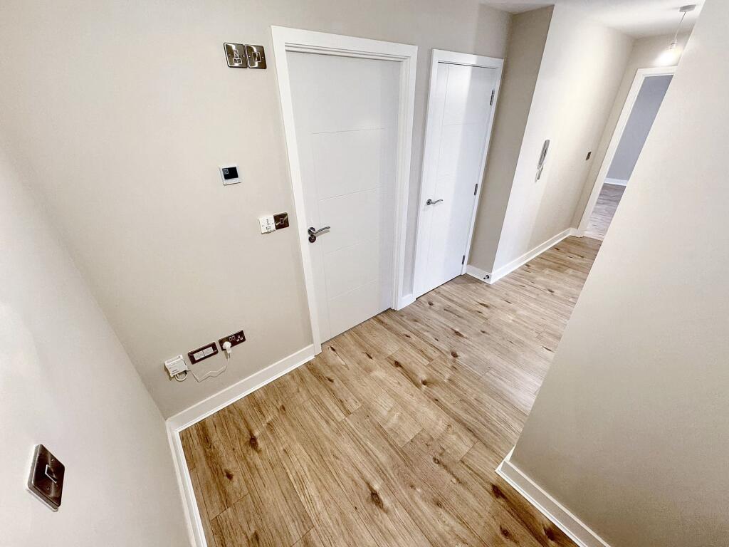 Additional image 3 of Apartment 13, Whittle House, 19 Warwick Street