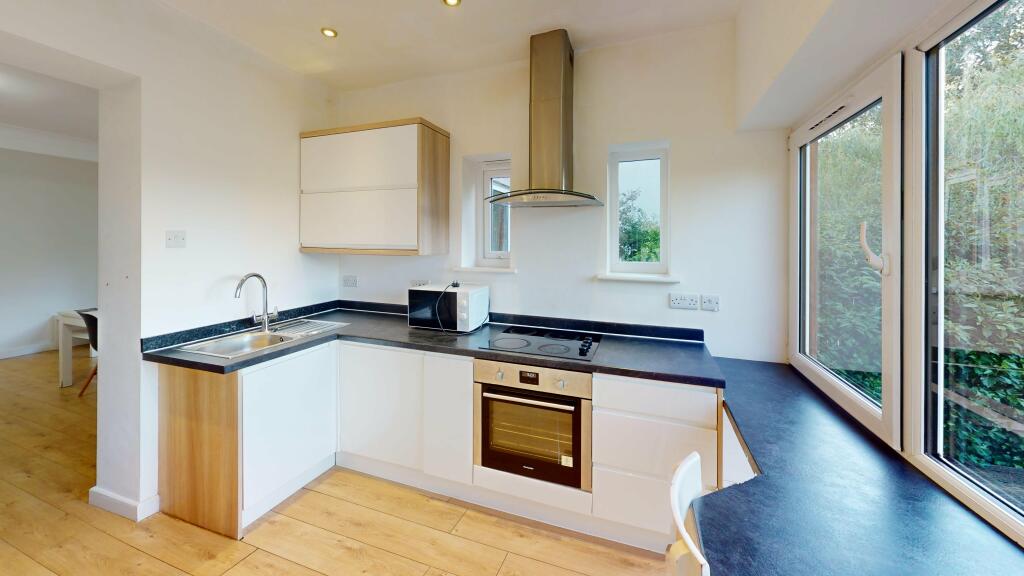 Additional image 37 of Mayorswell Close (L) 2 WEEKS RENT FREE 25/26, ,