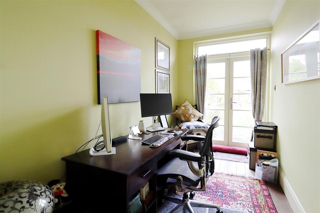 Additional image 15 of Park Crescent, Erith