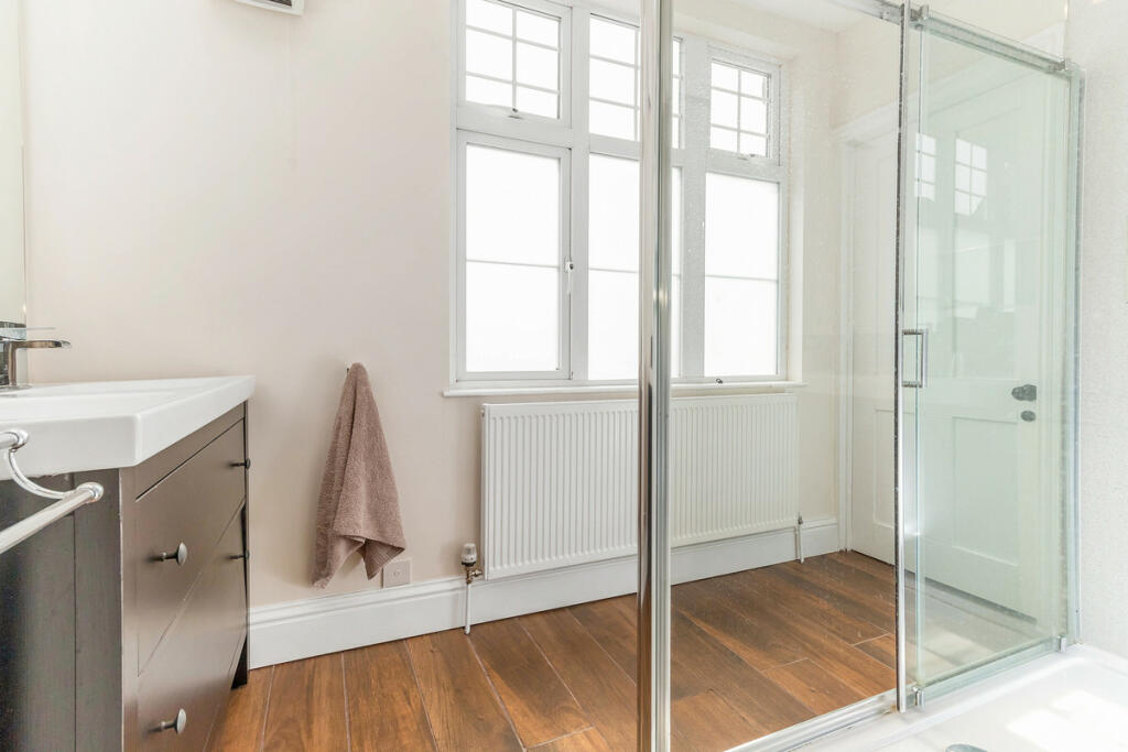 Additional image 24 of Station Road Kenilworth, Warwickshire, CV8 1JD