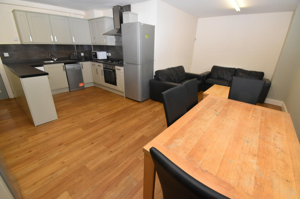 Additional image 17 of Station House, Old Warwick Road, Leamington Spa, Warwickshire, CV31