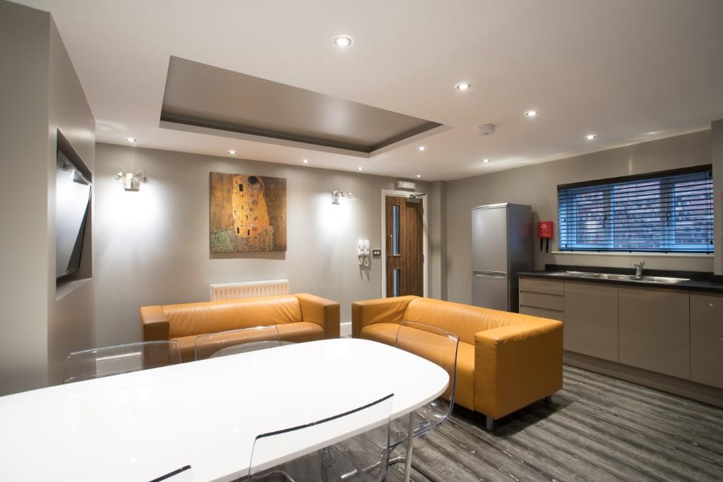 Additional image 3 of Crewe, Cheshire, CW2 (Apollo Buckingham Students)