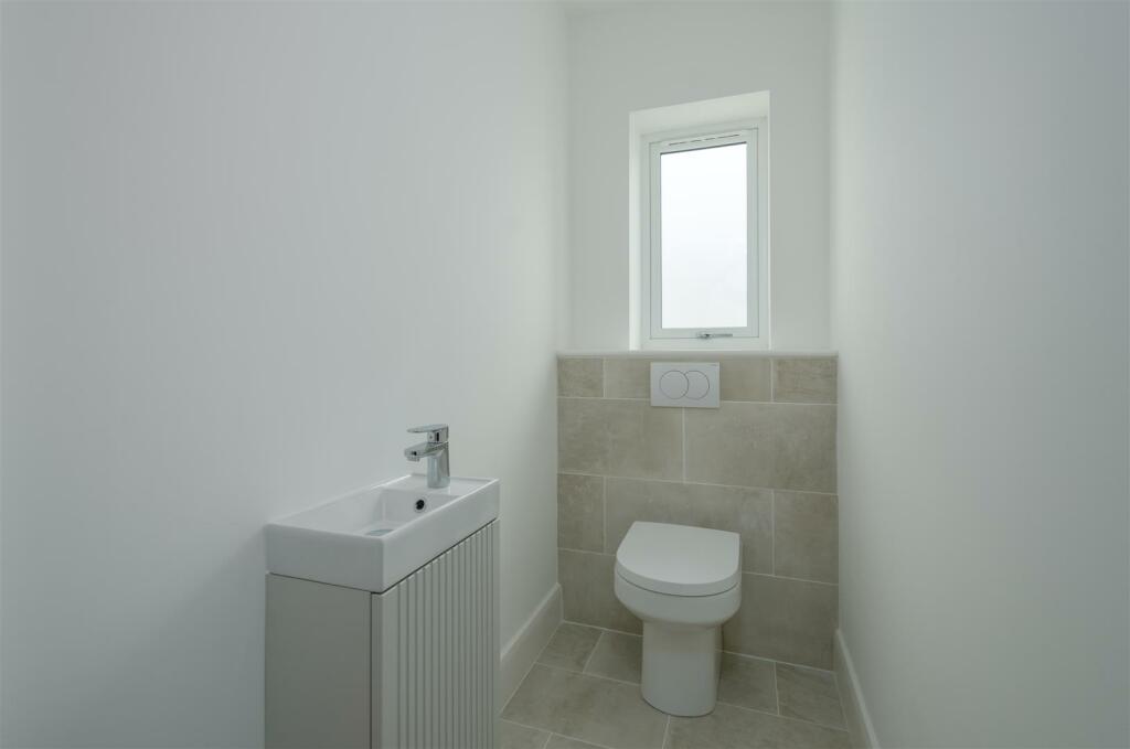 Additional image 16 of The Dairy, Mill House Court, Stoke Golding.