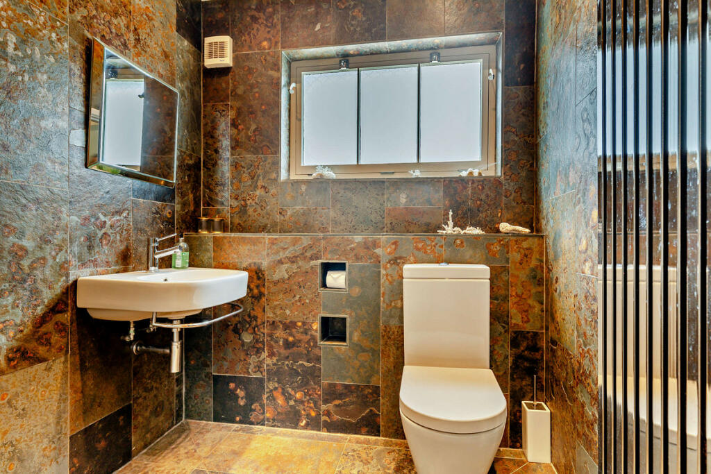 Additional image 38 of Country Estate nr Wirksworth, Matlock, DE4 4GW