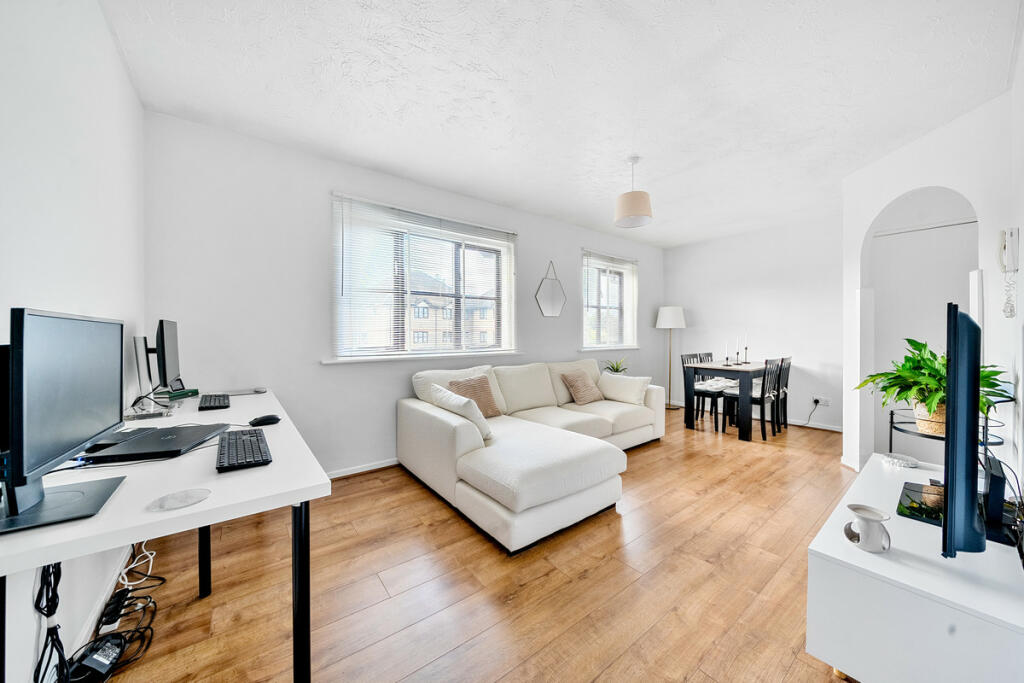 Additional image 7 of Hardwick Crescent, Dartford, DA2 6SE