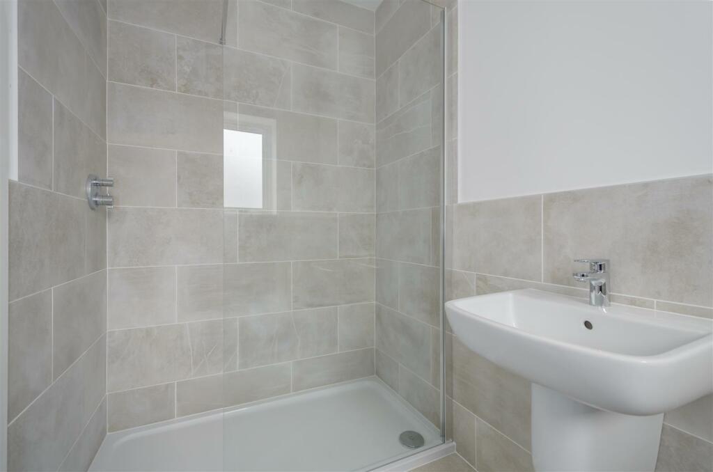 Additional image 19 of The Dairy, Mill House Court, Stoke Golding.