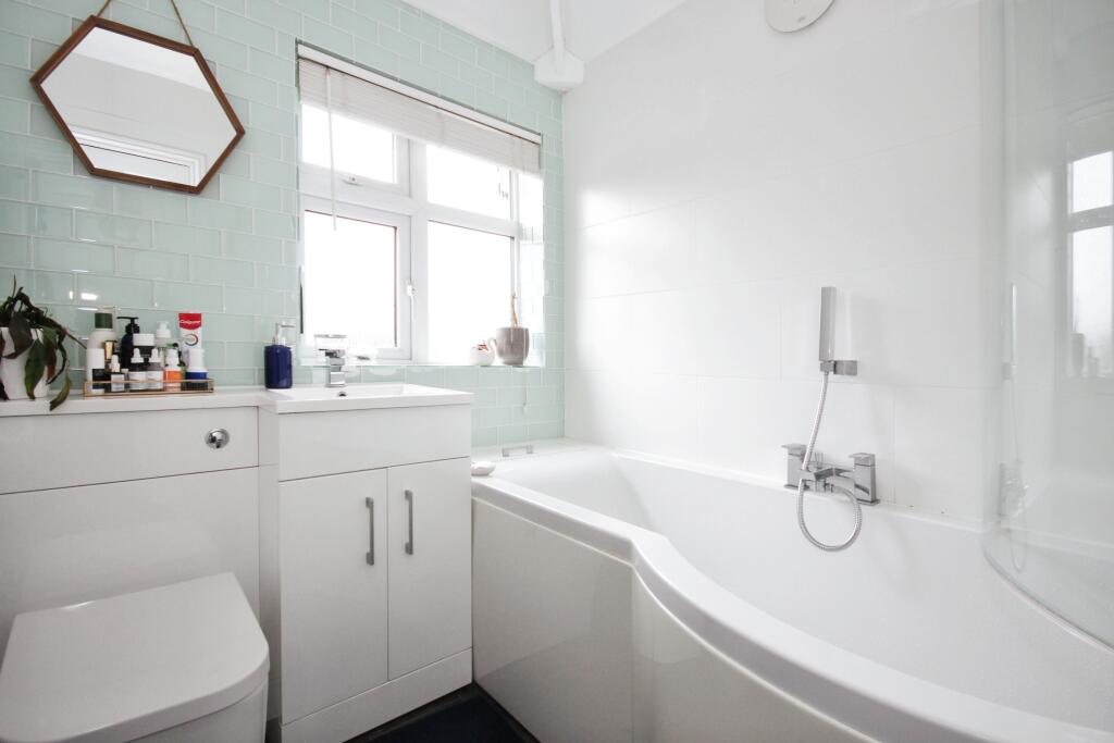 Additional image 15 of Gresham Avenue, Leamington Spa, Warwickshire, CV32