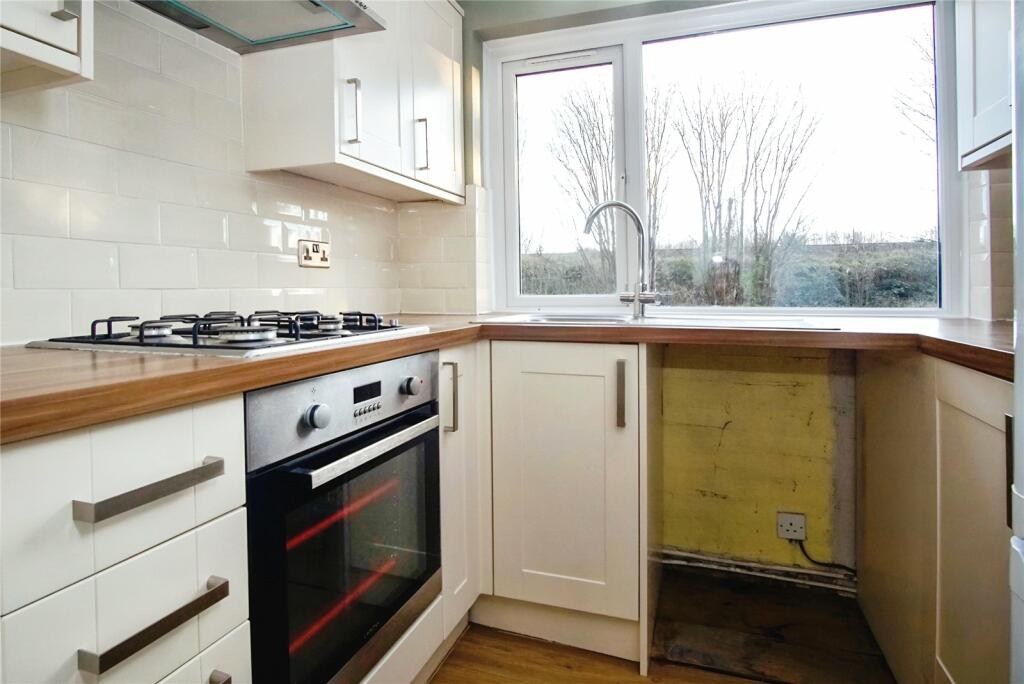 Additional image 5 of Eversley Avenue, Bexleyheath, DA7