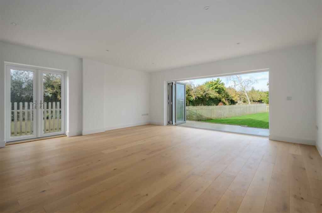 Additional image 9 of The Dairy, Mill House Court, Stoke Golding.