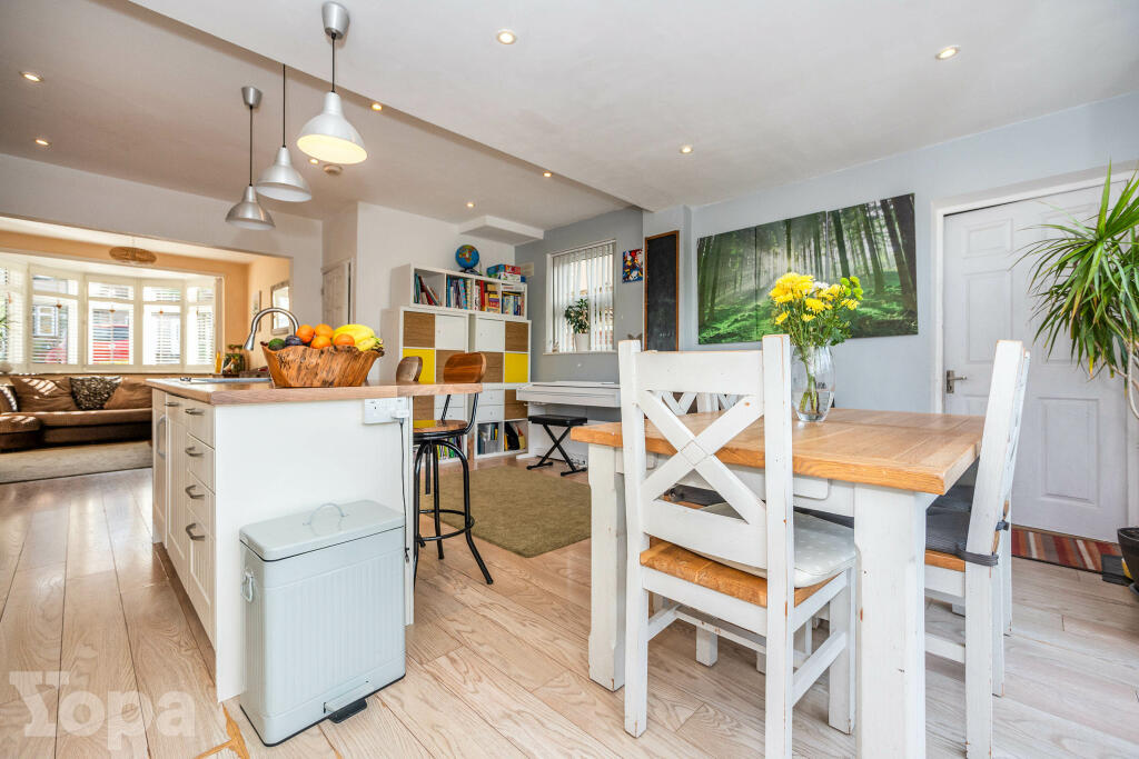 Additional image 2 of Heathview Avenue, Dartford, DA1