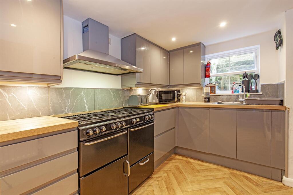 Additional image 2 of Main Street, Birchover