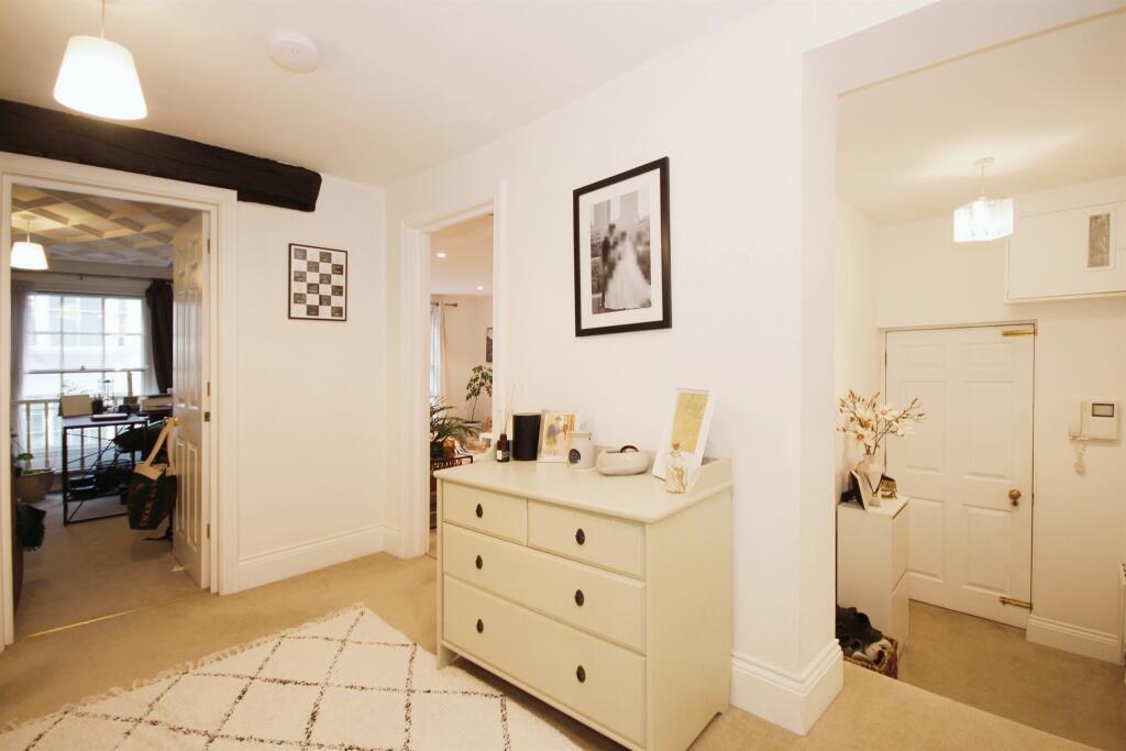 Additional image 8 of Neville Court, Jury Street, Warwick