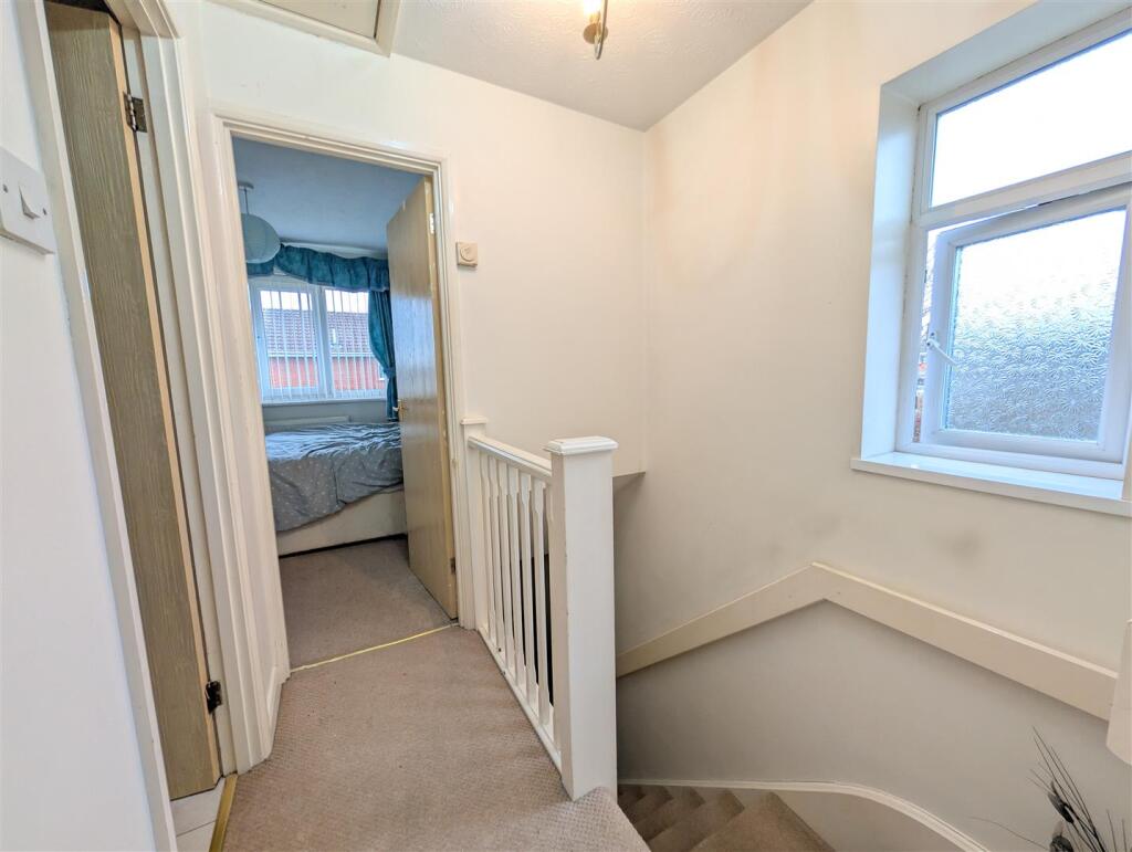 Additional image 8 of Martins Drive, Atherstone, CV9