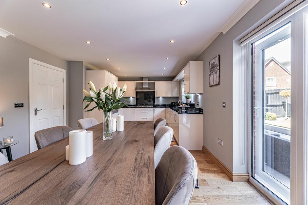 Additional image 6 of Immaculate and spacious family home by Delamere Forest.