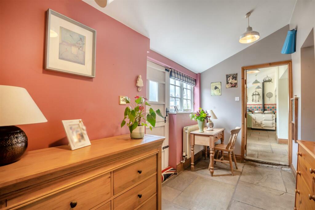 Additional image 16 of A spectacular opportunity to own a Georgian Grade II listed detached property in the heart of the village