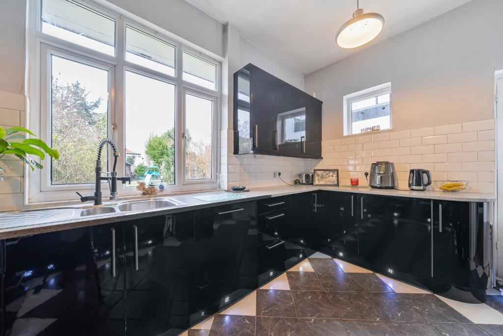 Additional image 3 of Braundton Avenue, Sidcup, Kent, DA15